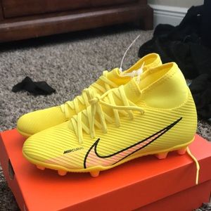 Nike Mercurial Superfly 9 Club FG Soccer Cleats